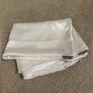 2 White Satin Pillow Cases